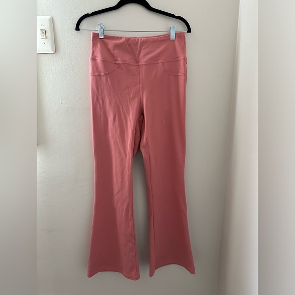 High Waisted Pink Yoga Pants with Back Pockets - Picture 5 of 6